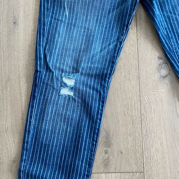 Current Elliot THE FLING INDIGO PINSTRIPE DESTROY - Picture 3 of 10